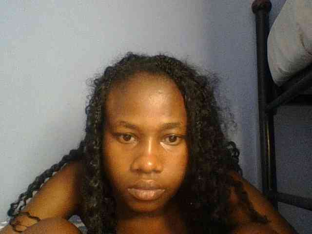 Cute-dall webcam
