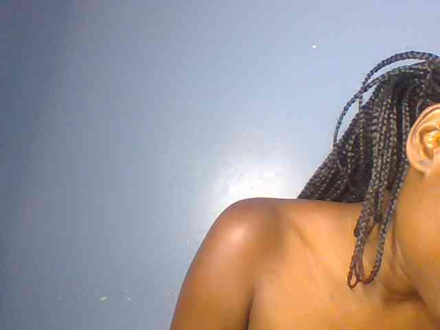 Cute-dall webcam