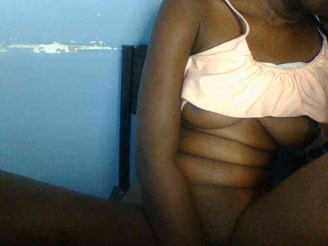 Cute-dall webcam