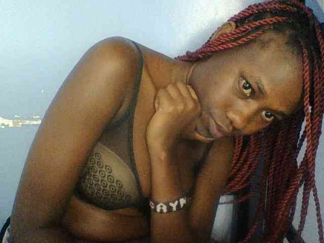 Cute-dall webcam