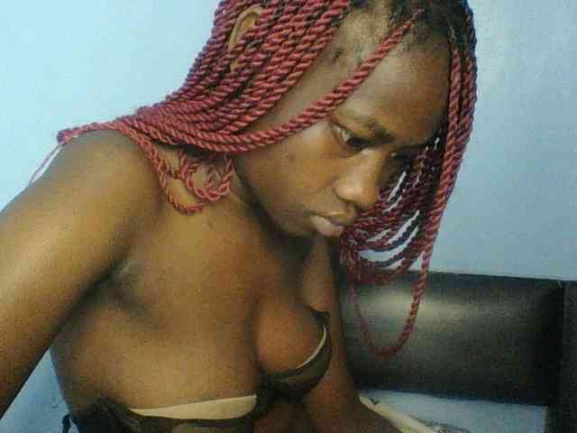 Cute-dall webcam