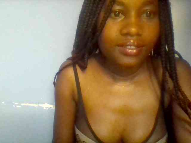 Cute-dall webcam