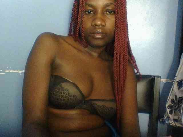 Cute-dall webcam