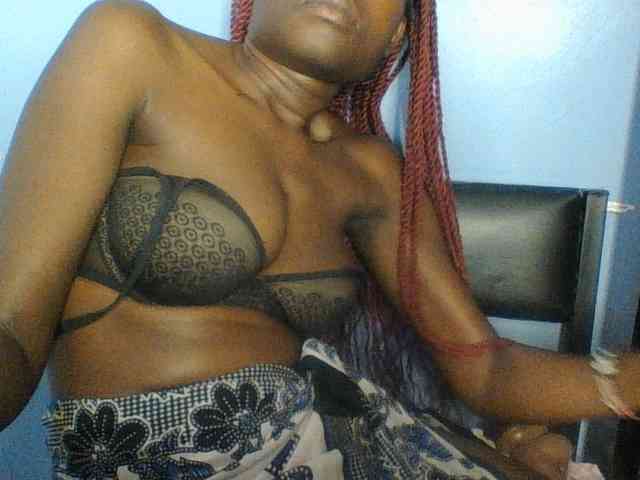 Cute-dall webcam