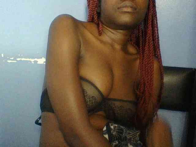 Cute-dall webcam