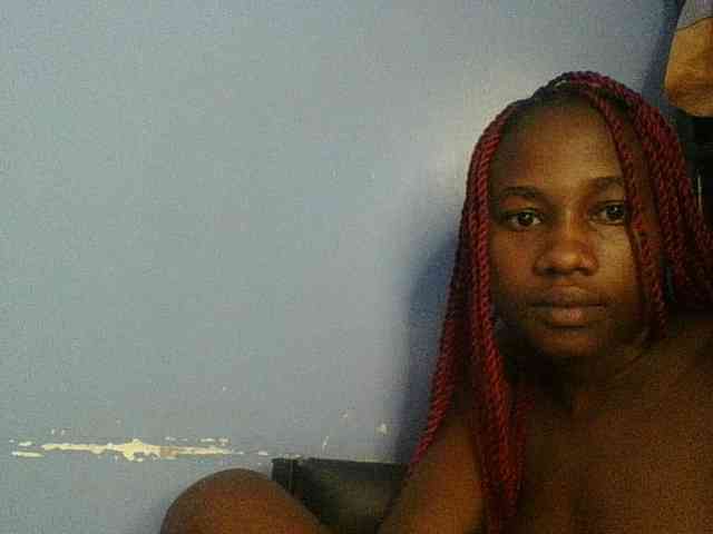 Cute-dall webcam