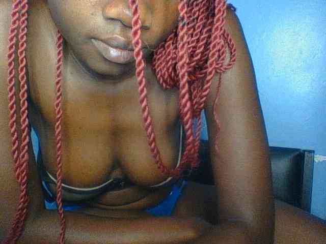 Cute-dall webcam