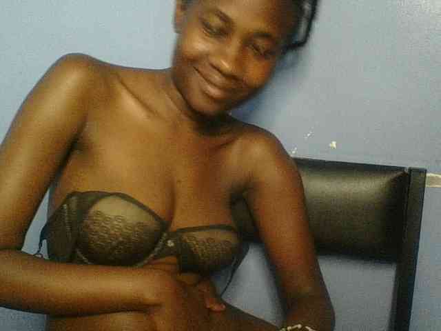 Cute-dall webcam