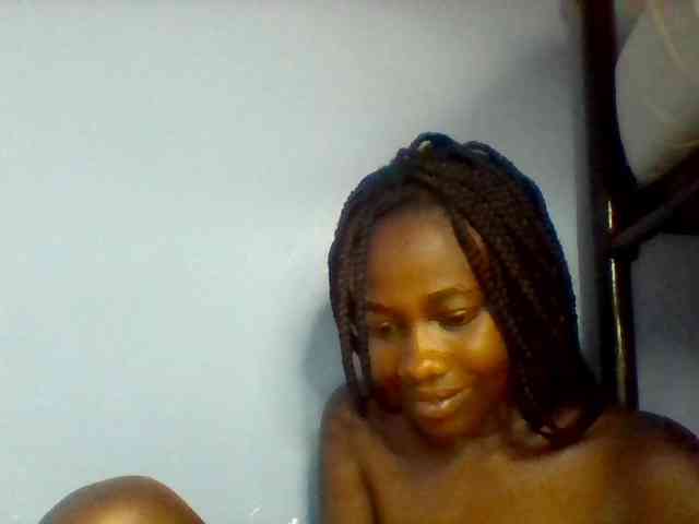 Cute-dall webcam