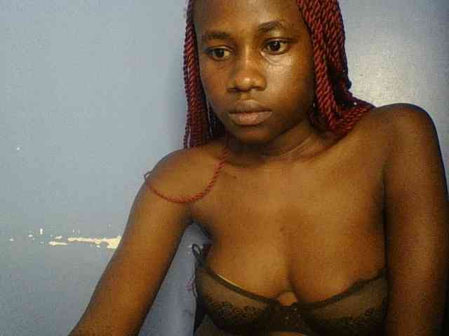Cute-dall webcam