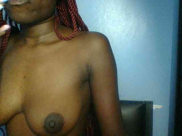 Cute-dall webcam