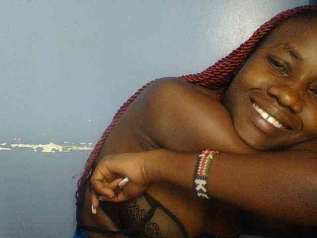 Cute-dall webcam