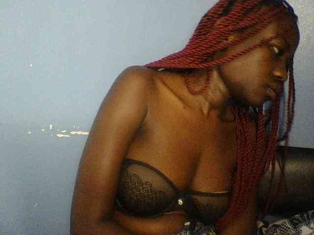 Cute-dall webcam