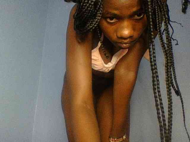 Cute-dall webcam