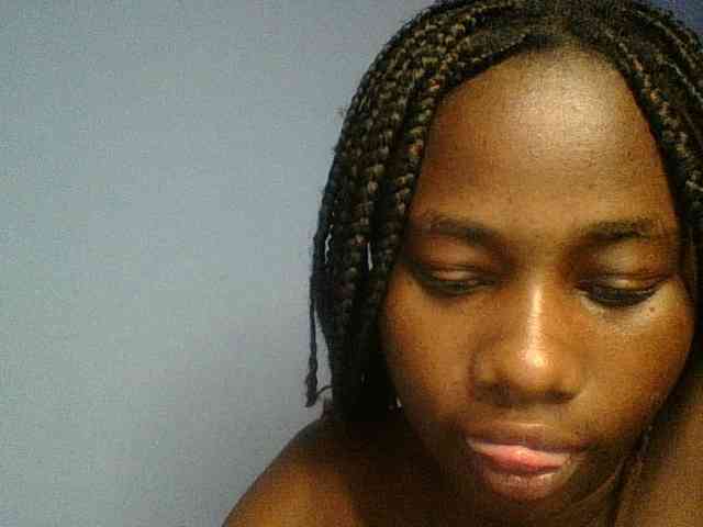 Cute-dall webcam