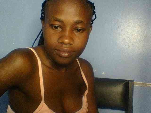 Cute-dall webcam