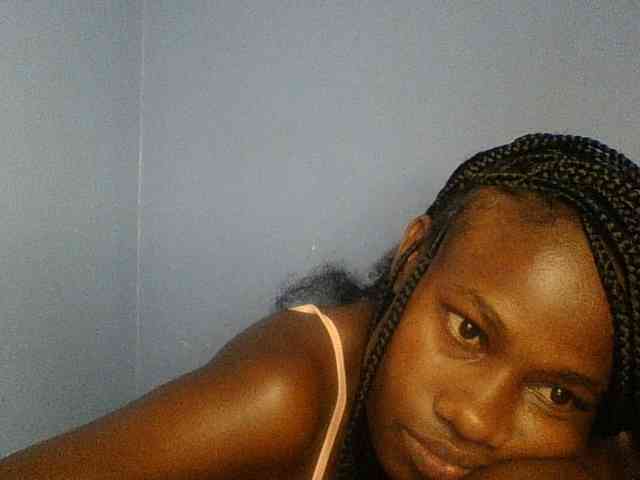Cute-dall webcam
