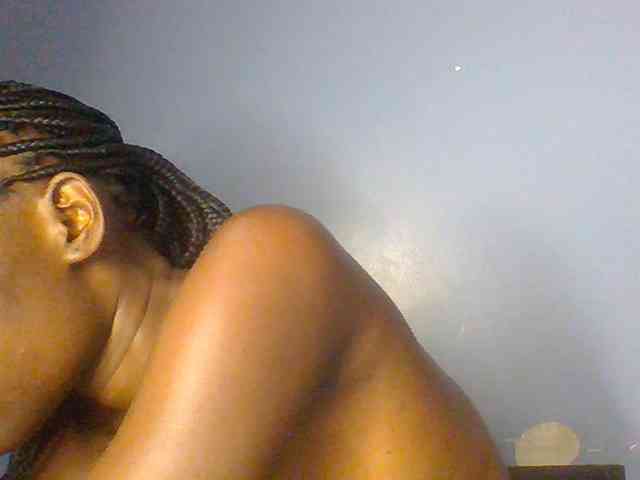 Cute-dall webcam