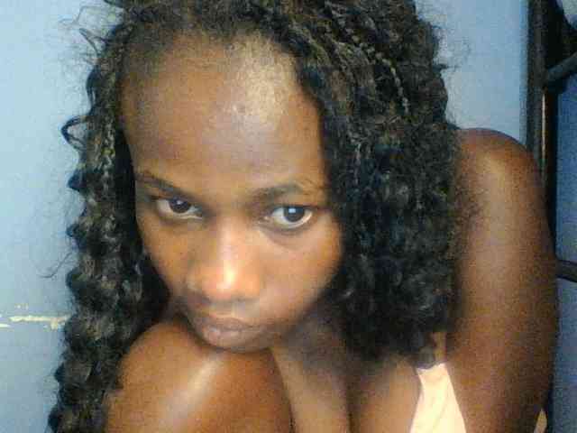 Cute-dall webcam