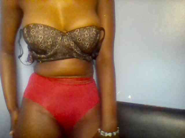 Cute-dall webcam