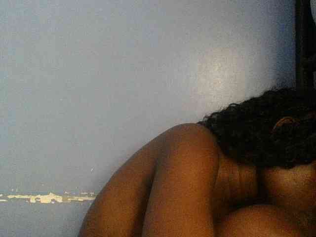 Cute-dall webcam