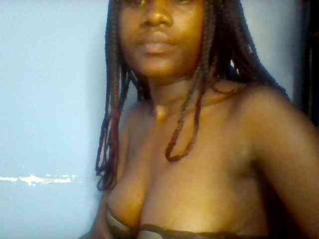Cute-dall webcam