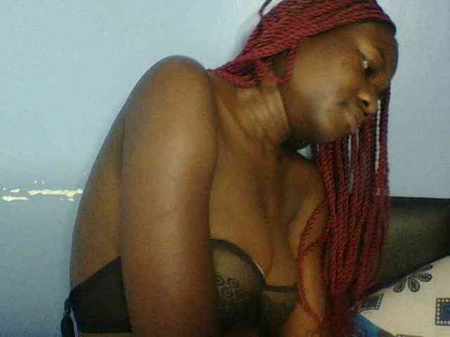 Cute-dall webcam