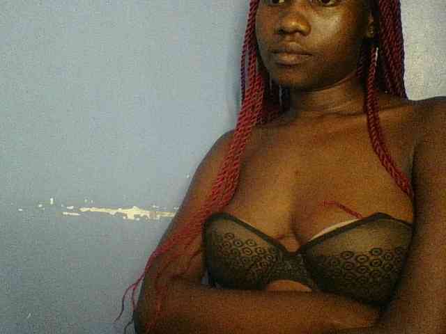 Cute-dall webcam