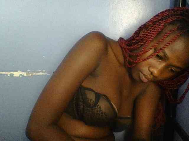 Cute-dall webcam