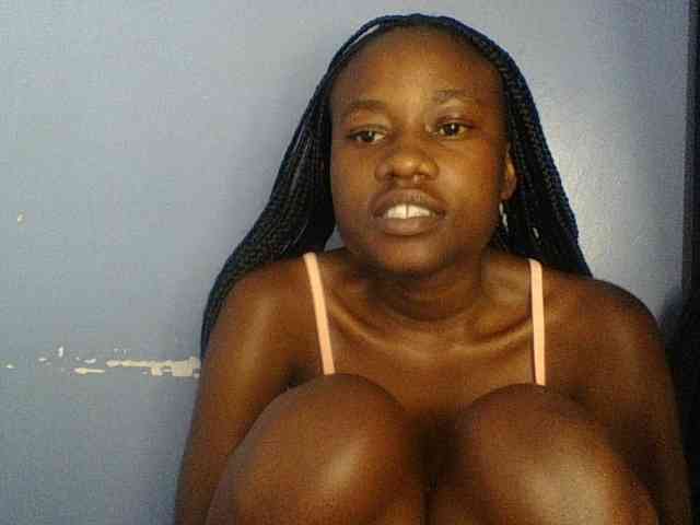 Cute-dall webcam