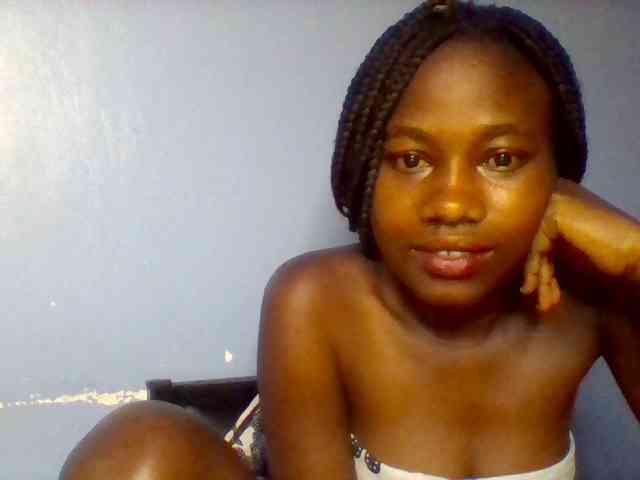 Cute-dall webcam