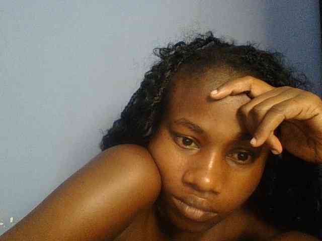 Cute-dall webcam