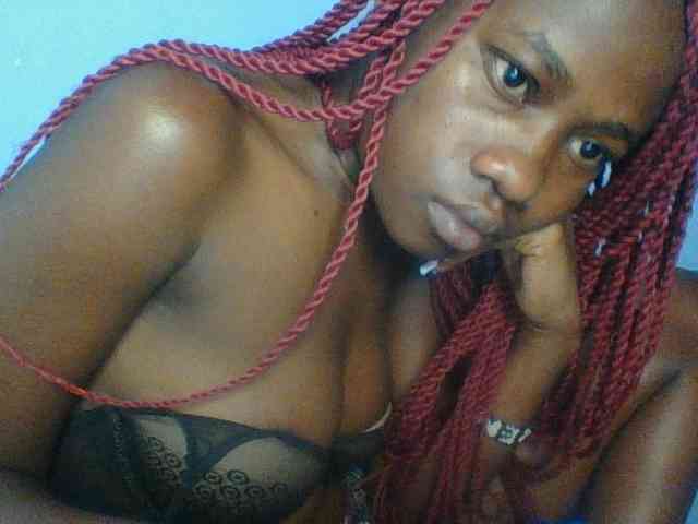 Cute-dall webcam