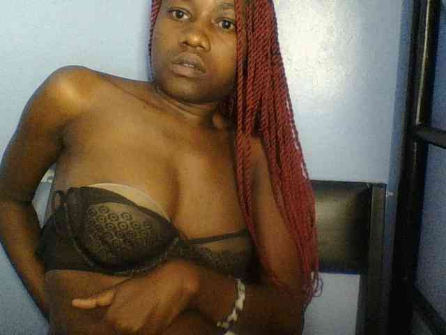 Cute-dall webcam