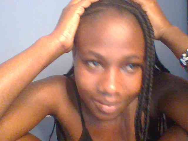 Cute-dall webcam