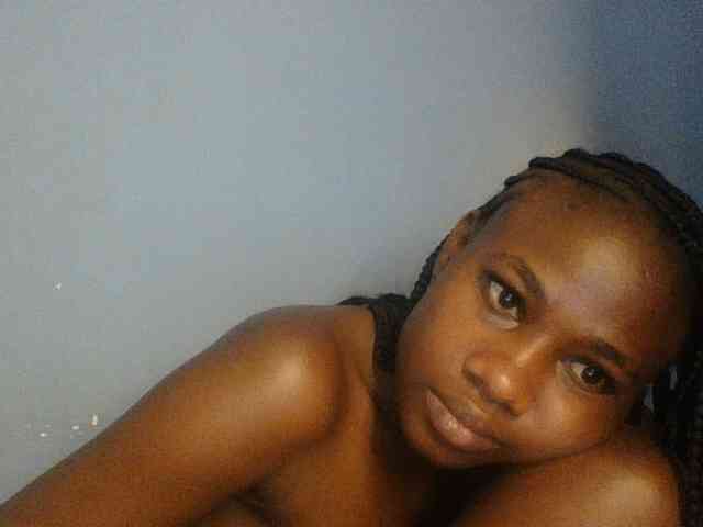Cute-dall webcam
