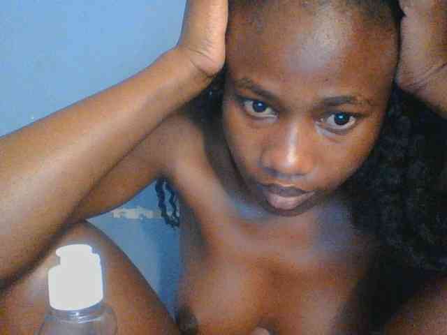 Cute-dall webcam