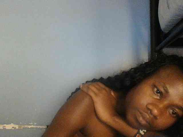Cute-dall webcam