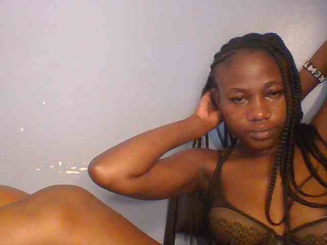 Cute-dall webcam