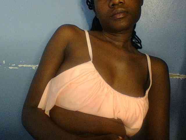 Cute-dall webcam