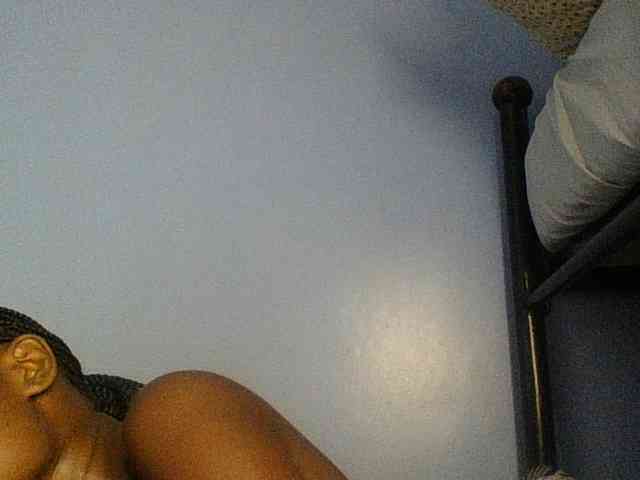 Cute-dall webcam