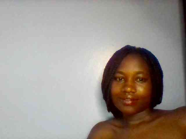 Cute-dall webcam