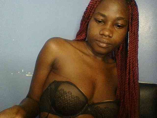 Cute-dall webcam