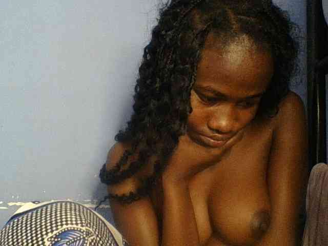 Cute-dall webcam