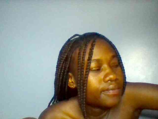 Cute-dall webcam