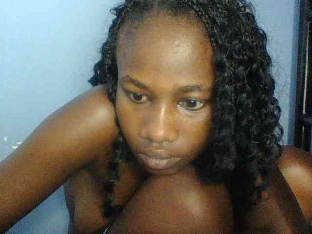 Cute-dall webcam