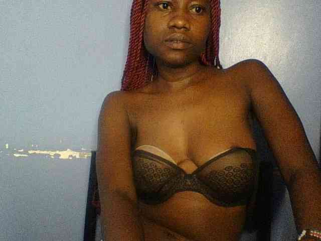 Cute-dall webcam