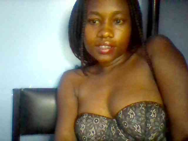 Cute-dall webcam