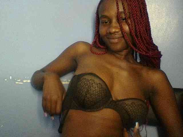 Cute-dall webcam