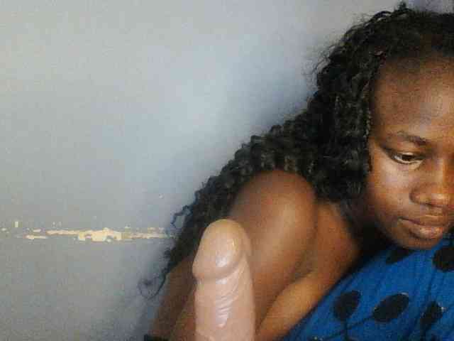 Cute-dall webcam